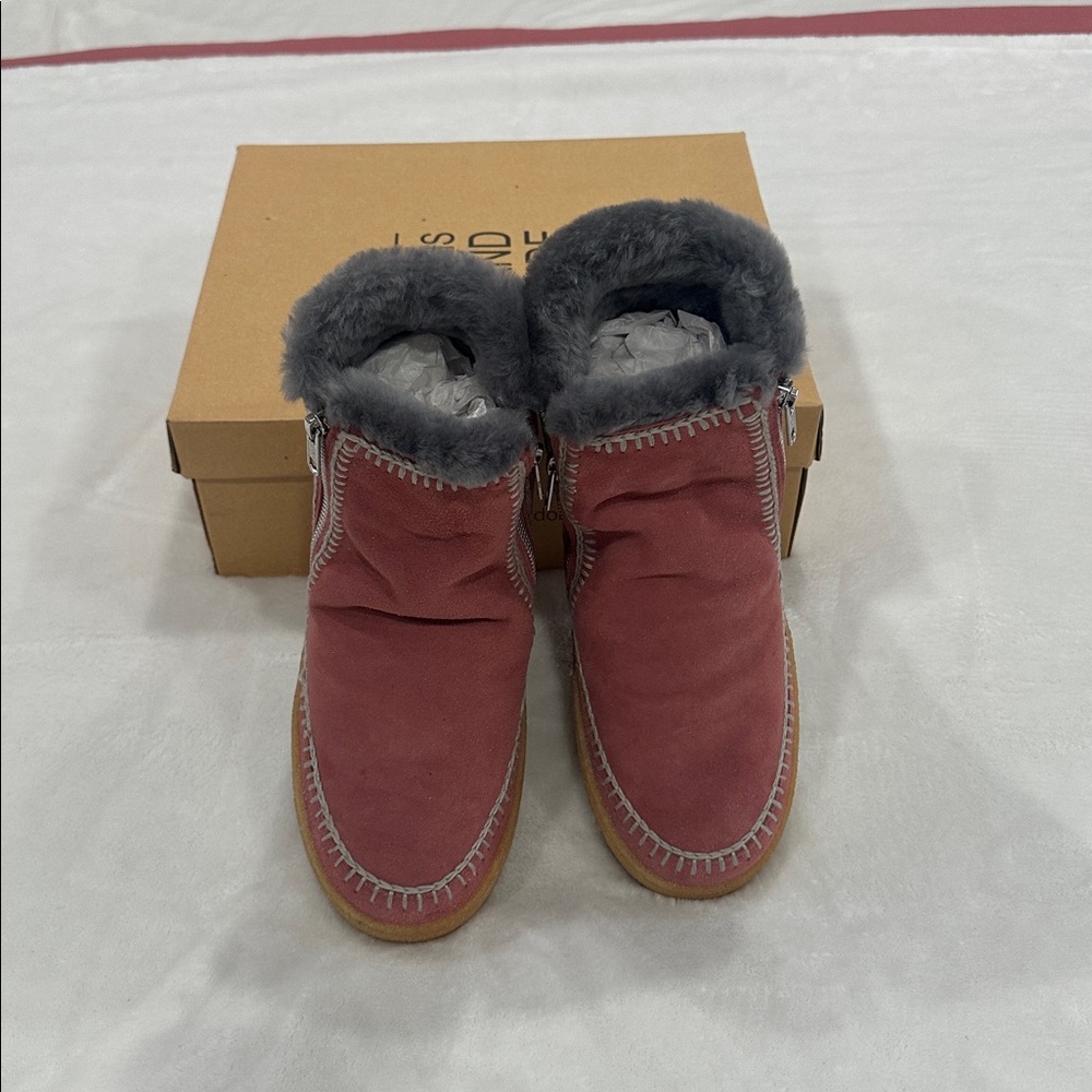 Stylish Gray and Pink Kids Boots - Picture 11 of 13
